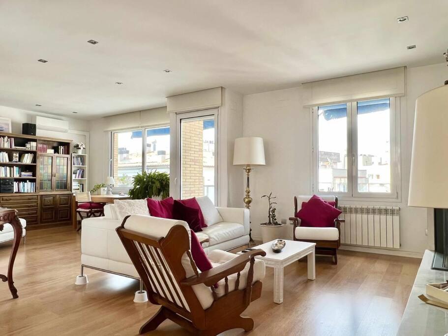 Moderno Y Amplio Apartamento En El Centro De Roses Eksteriør bilde